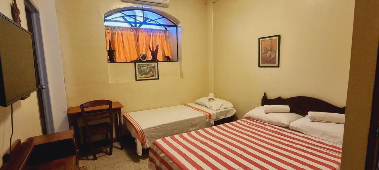 Casa Familya Hotel Batac Kültér fotó